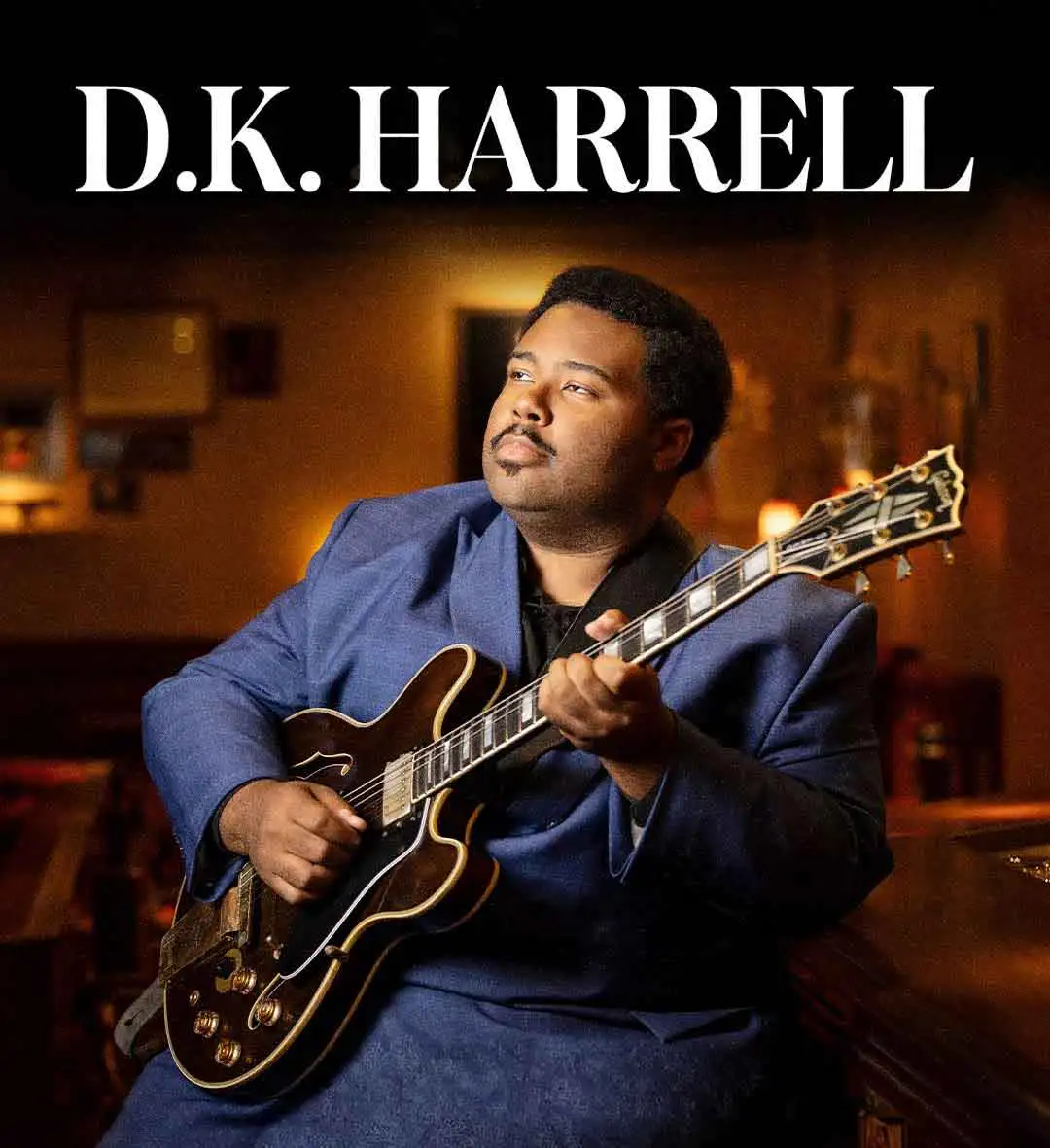 D.K. Harrell med guitaren – portræt